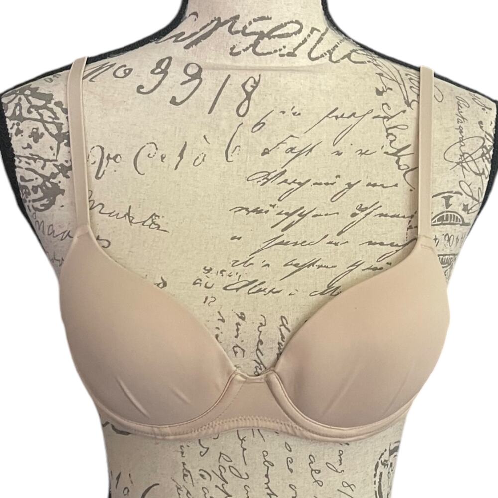 Victoria's Secret Pink Beige Wear Everywhere Lightly Lined Bra 32A